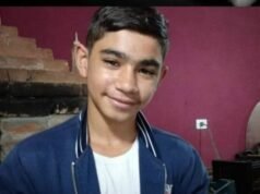 Vídeo: Menino de 13 anos morre após ser espancado por colega na porta da escola