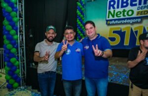 Edilson da Alvorada, prefeito de Palmeirandia, prestigia festa que lançou Ribeiro Neto a deputado federal