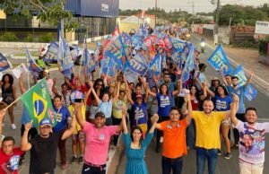 Vídeo: Caminhada do candidato Ribeiro Neto nesta sexta-feira 23, no Coroadinho