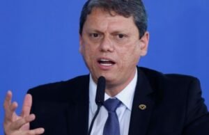 Paraisópolis tem tiroteio durante agenda de campanha de Tarcísio de Freitas