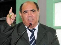 Escolas comunitárias na UTI da UTI”, dispara Astro de Ogum