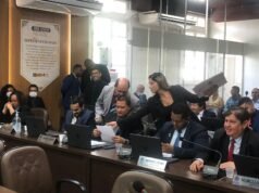 Como um bom maestro, vereador Astro de Ogum atua dentro e fora do plenário