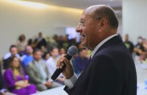 Pavão Filho toma posse como vereador de São Luís