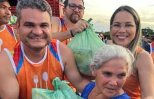 Júnior França participa da entrega de cestas básicas a duas mil famílias em Santa Luzia