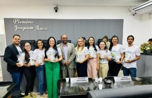 Entrega de bolsas de estudo marca encerramento da I Mostra de Enfermagem Luminense