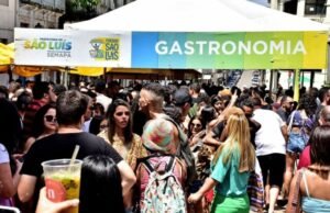 Feirinha São Luís faz seis anos com bolo de aniversário e atrações no Centro Histórico