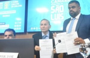 Paulo Victor promulga dez leis de iniciativa do Legislativo Municipal