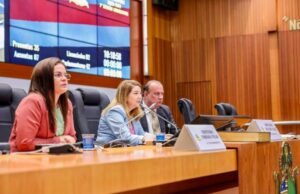 Iracema Vale reforça convite para evento que discutirá temática do suicídio nesta quarta-feira