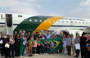 Lula receberá brasileiros e familiares repatriados da Faixa de Gaza